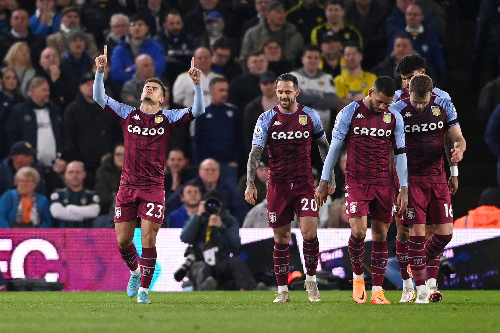 他作为一名 他作为一名